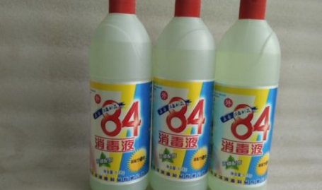 青叶水私密消毒液的作用,守护私密健康，专业消毒新选择